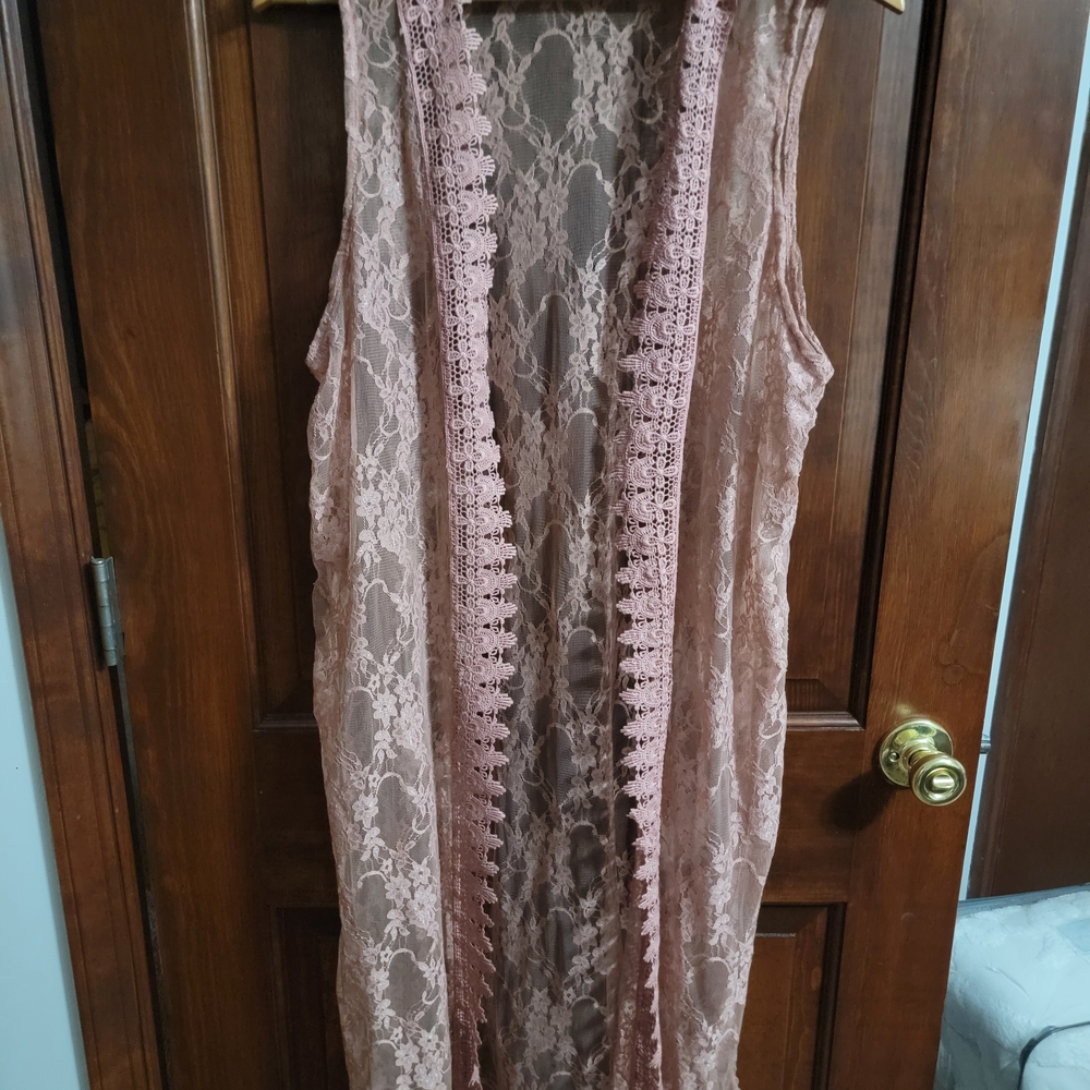 Polly & Esther Dusty Rose Lace Vest